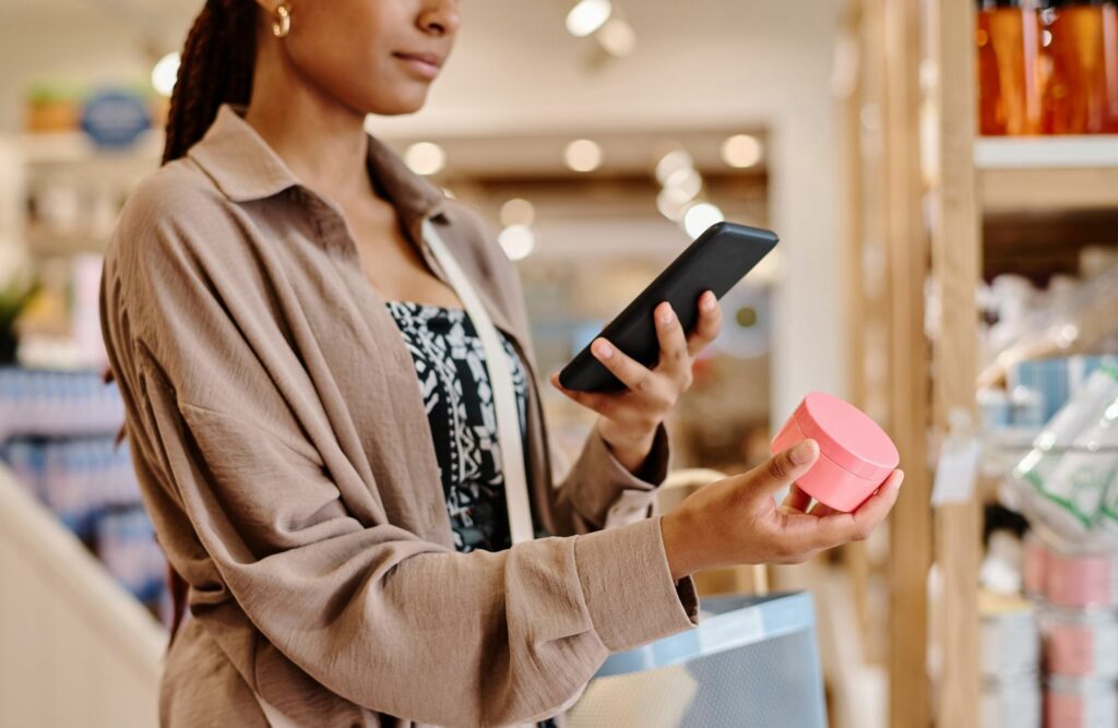 osmetic ingredient transparency: scanning a product with the Yuka app